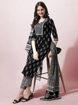 Black Cotton Mirror Embroidery Printed Kurta With Pant And Dupatta 3