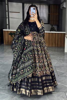 Black zari weaving soft cotton silk gown 3