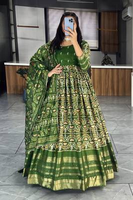 Mahendi zari weaving solf cotton silk gown 2