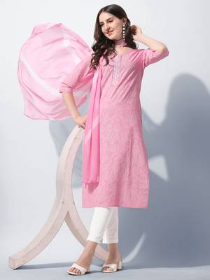 Pink Cotton Thread Embroidery Printed Kurta With Pant And Dupatta 3