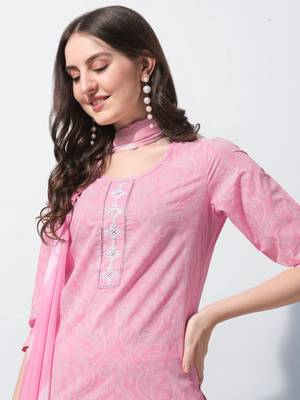 Pink Cotton Thread Embroidery Printed Kurta With Pant And Dupatta 7