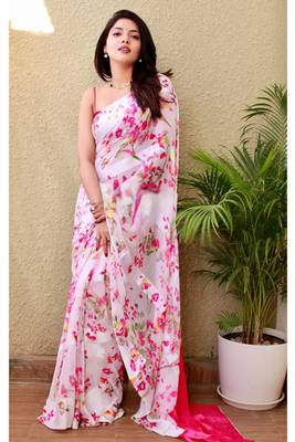 Functional designer sartin patta with georgette white saree 5