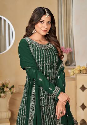 Embroidered green faux georgette salwar kameez 4