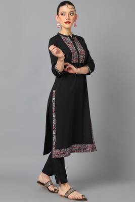 Festive wear pigment printed black colour kurti bottom set 4