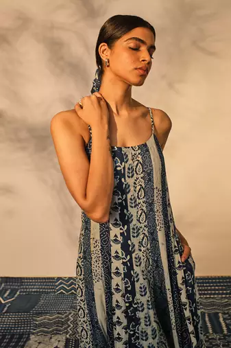 Blue indigo cotton daisy dress