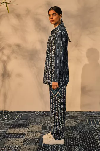 Blue indigo cotton ila shirt