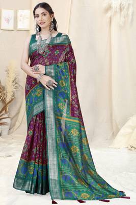 Magenta Cotton Patola Print Silver Zari Border/Tassels Saree With Unstitched Blouse Piece 2