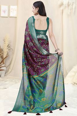 Magenta Cotton Patola Print Silver Zari Border/Tassels Saree With Unstitched Blouse Piece 4
