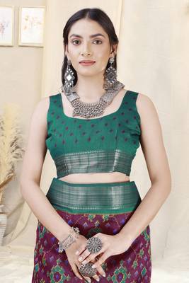 Magenta Cotton Patola Print Silver Zari Border/Tassels Saree With Unstitched Blouse Piece 5