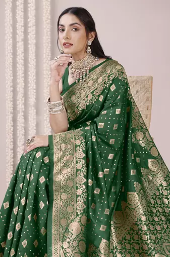 Green Banarasi silk blendWoven Design Woven Golden Zari Border Saree With Unstitched Blouse Piece