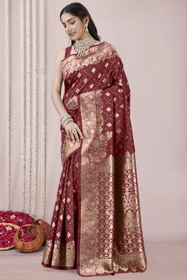 Maroon art Banarasi Silk Woven Golden Zari Border Saree With Unstitched Blouse Piece 3