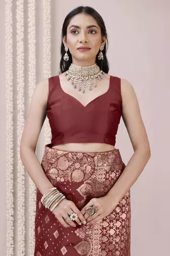 Maroon art Banarasi Silk Woven Golden Zari Border Saree With Unstitched Blouse Piece