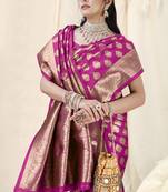 Magenta Banarasi silk blendWoven Design Woven Golden Zari Border Saree With Unstitched Blouse Piece