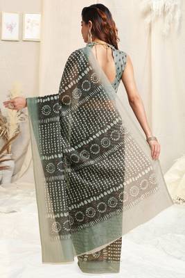 Dark Grey Cotton Block Print Saree With Unstitched Blouse Piece 4