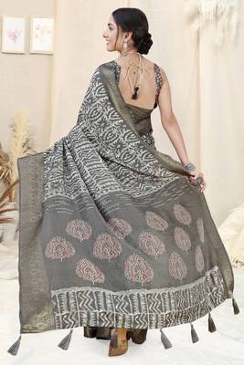 Grey Silk Blend Batik Print/Block Print Woven Zari Border/Tassels Saree With Unstitched Blouse Piece 4