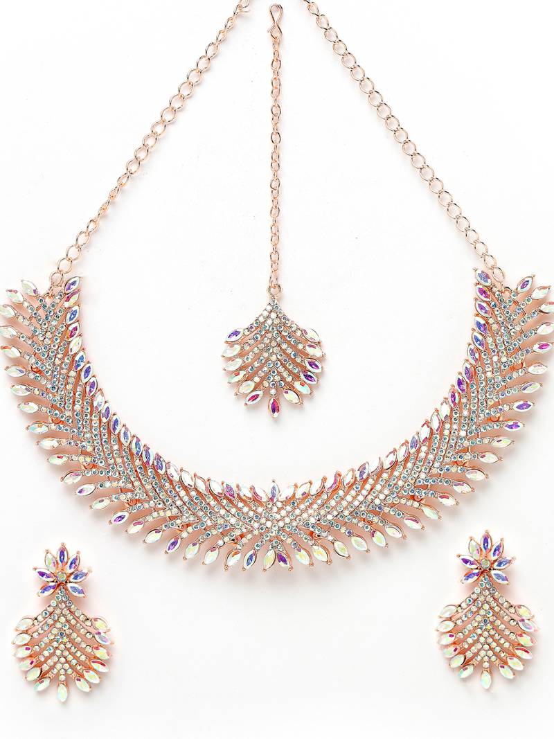 Graceful rose gold plated rainbow collar bone necklace set with earring & maangtika jewellery set for women (ns105639)