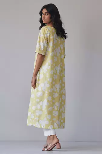 Muted lime and white cotton co-ord set