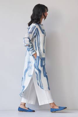 Marshmallow and blue linen co-ord set 3