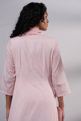 Pink embroidered cotton kurta with viscose chanderi embroidered dupatta 2