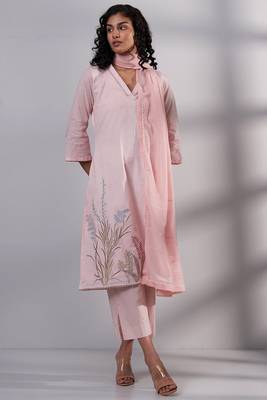 Pink embroidered cotton kurta with viscose chanderi embroidered dupatta 5