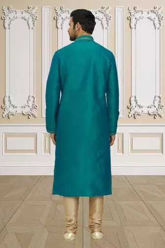 Men's green embroidered kurta pajama