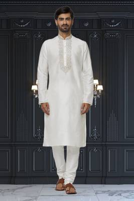 Men's white embroidered kurta pajama 1