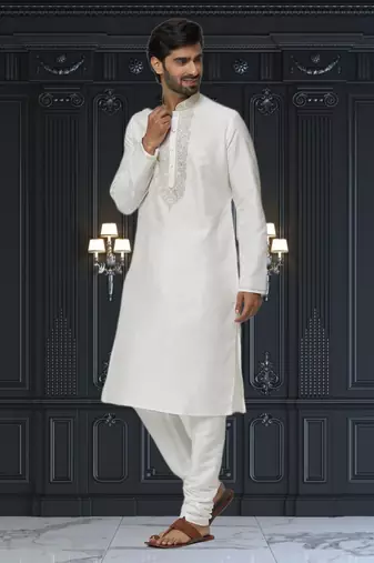 Men's white embroidered kurta pajama
