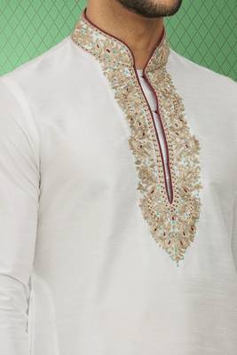 Men's white embroidered kurta pajama 4