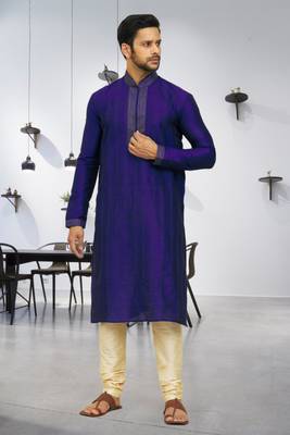 Men's blue embroidered kurta pajama 3