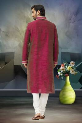 Men's pink embroidered kurta pajama 5