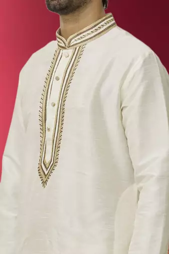 Men's off white embroidered kurta pajama