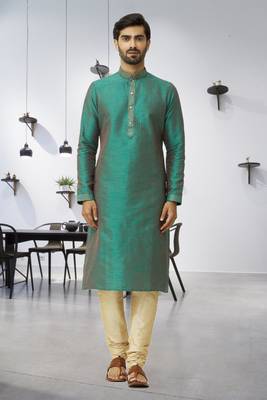 Men's green embroidered kurta pajama 1