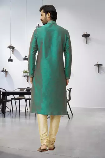 Men's green embroidered kurta pajama