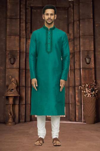 Men's green embroidered kurta pajama