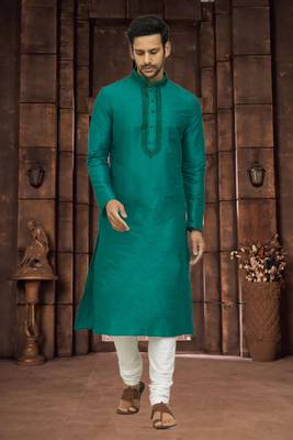 Men's green embroidered kurta pajama 2