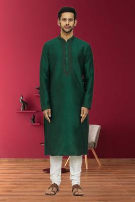 Men's dark green embroidered kurta pajama 1