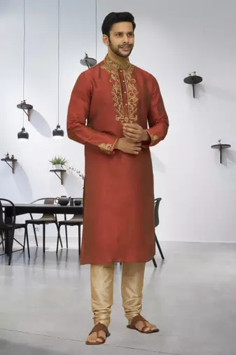 Men's rusty brown embroidered kurta pajama