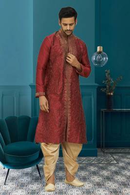 Men's maroon embroidered kurta patiala 3