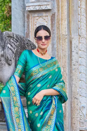 Green Kallavi banarasi style silk bland zari Pallu & Border saree with Blouse