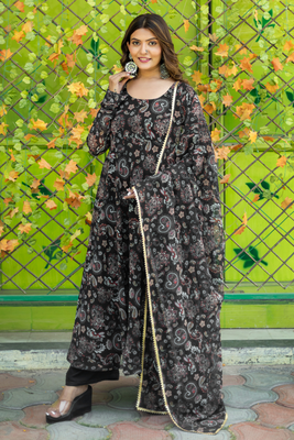 Gold black georgette kurta set with dupatta 1