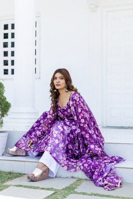 Floral print anarkali kurta with pants & dupatta 4
