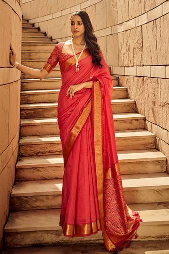 Salmon Color Handloom Silk Blend Patola Printed Saree With Blouse