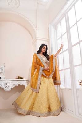 Yellow Shibori Crepe Lehenga choli set with Net Dupatta 1
