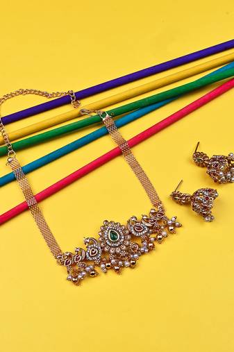 Gold plated sleek classy peacock chowker necklae set
