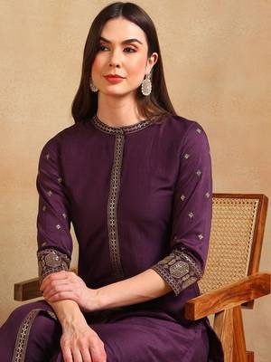 women purple silk blend embroidered straight kurta pant with dupatta 3