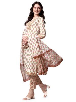 White Crimson Cotton Printed Kurta With Pant And Dupatta 2