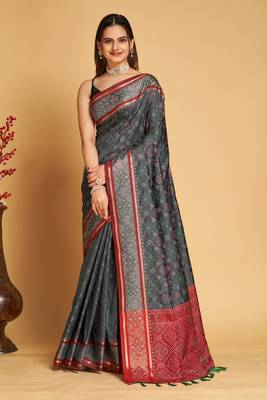 Weaving Jacquard Meenakari Grey Patola silk blend Ethnic Festive Saree 1