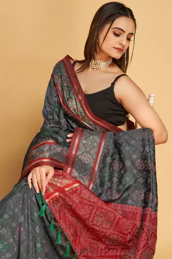 Weaving Jacquard Meenakari Grey Patola silk blend Ethnic Festive Saree