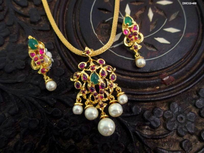One Gram Gold Plated Real Kemp Pendant Jewellery Online One Gram Gold Plated Real Kemp Pendant Jewellery Online