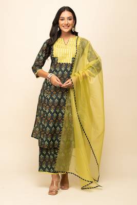 Black colour beautiful girlish style partywear ethnic dress 1
